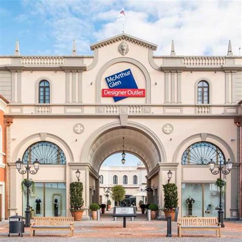 fendi noventa designer outlet noventa di piave foto|Fendi outlet online.